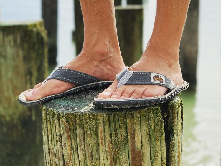 Mens thick rubber sole flip flops deals